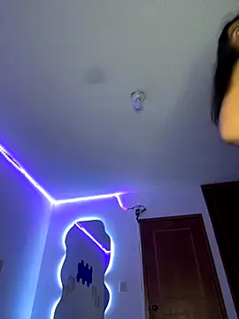 AlessiaSmith11 online show from 10.14.25