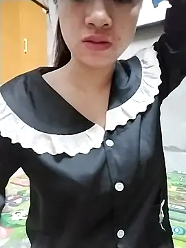 Mie rose online show from 12.18.25