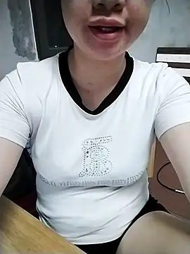 Snapshot of Mie_rose chatting on 04.04.26 Mie rose online show from 04.04.26