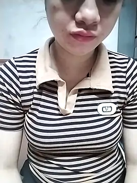 Snapshot of Mie_rose chatting on 04.07.26 Mie rose online show from 04.07.26