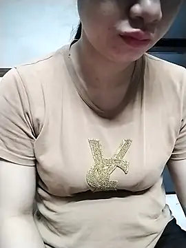 Snapshot of Mie_rose chatting on 04.10.26 Mie rose online show from 04.10.26