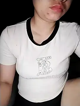Snapshot of Mie_rose chatting on 04.29.26 Mie rose online show from 04.29.26