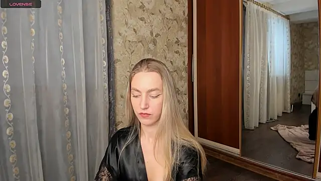 mishapallmer online show from 11.24.25