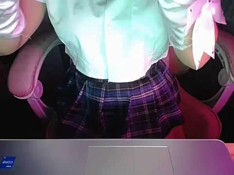 ahoa Tk online show from 10.15.25