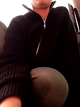 Snapshot of ezgi2545 chatting on 02.09.26 ezgi2545 online show from 02.09.26