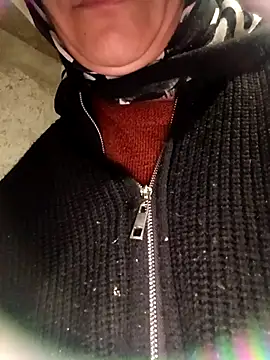 Snapshot of ezgi2545 chatting on 02.25.26 ezgi2545 online show from 02.25.26