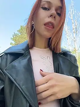 Snapshot of RosieSecret chatting on 04.20.26 RosieSecret online show from 04.20.26