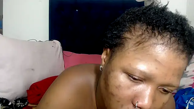 BUNNYCHOWX28 online show from 03.21.26