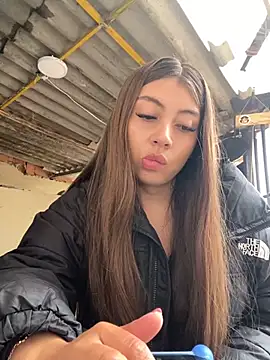 Snapshot of Sara-cooper2 chatting on 09.30.25 Sara-cooper2 online show from 09.30.25