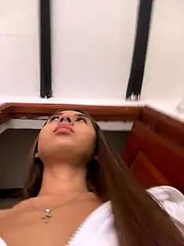 Snapshot of Sara-cooper2 chatting on 11.10.25 Sara-cooper2 online show from 11.10.25