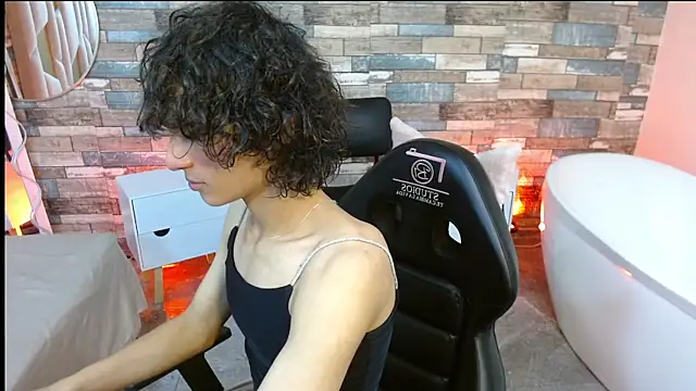 Snapshot of Chipi_tay chatting on 09.30.25 Chipi tay online show from 09.30.25