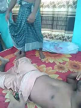 Snapshot of soft_drinks chatting on 10.13.25 soft drinks online show from 10.13.25