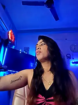 Snapshot of Love_Beauty01 chatting on 02.04.26 Love Beauty01 online show from 02.04.26