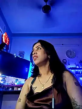 Snapshot of Love_Beauty01 chatting on 02.14.26 Love Beauty01 online show from 02.14.26