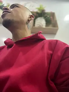 AlphaMasterXxx online show from 10.12.25