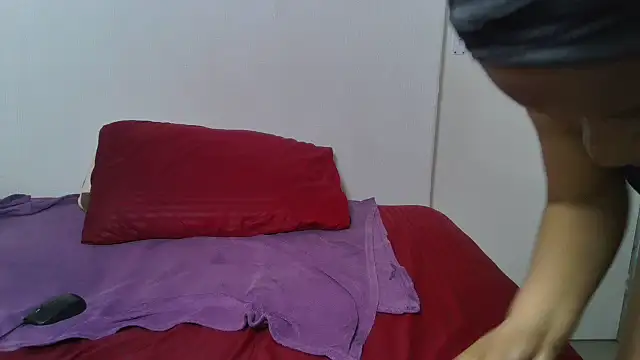 Snapshot of BrownSugarX02 chatting on 09.17.25 BrownSugarX02 online show from 09.17.25