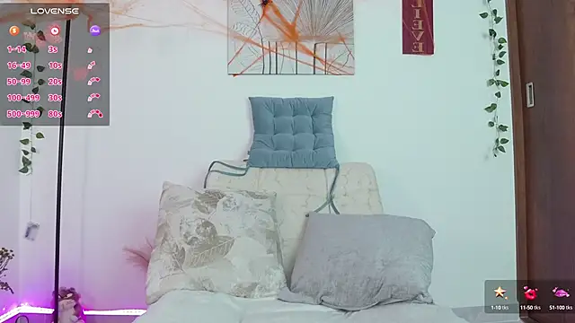 Snapshot of swt_helen chatting on 10.16.25 swt helen online show from 10.16.25