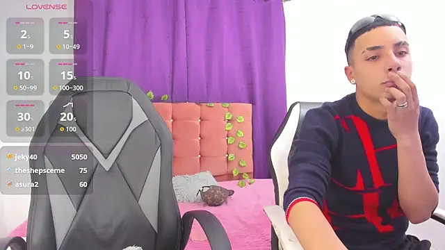 Snapshot of Aisha_andy chatting on 09.20.25 Aisha andy online show from 09.20.25