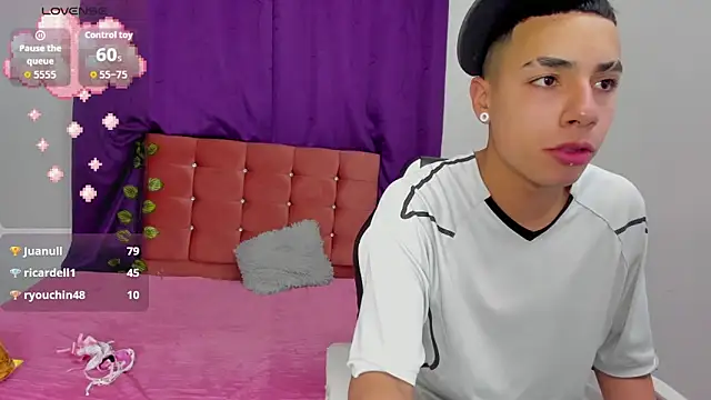 Snapshot of Aisha_andy chatting on 09.30.25 Aisha andy online show from 09.30.25