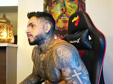 logan hugh8 online show from 09.24.25