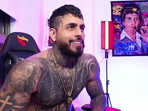 logan hugh8 online show from 11.14.25