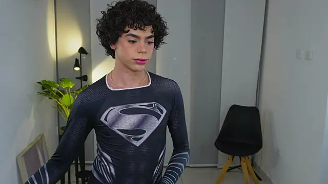 Snapshot of Timmyshy_ chatting on 10.28.25 Timmyshy online show from 10.28.25