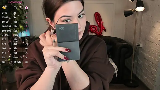 Dark Moni online show from 02.12.26