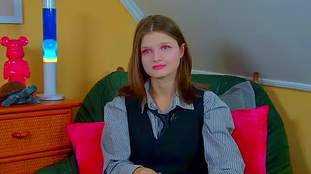 Snapshot of JaneRosen chatting on 09.17.25 JaneRosen online show from 09.17.25