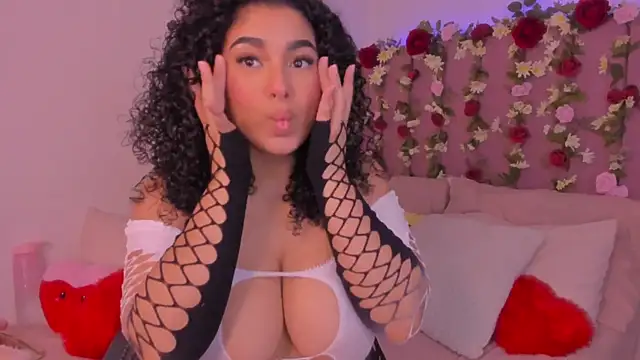 MiaWonderfull online show from 02.18.26