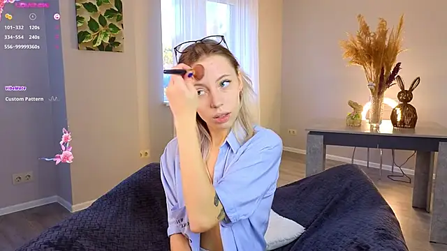 NyxaThorn online show from 09.28.25