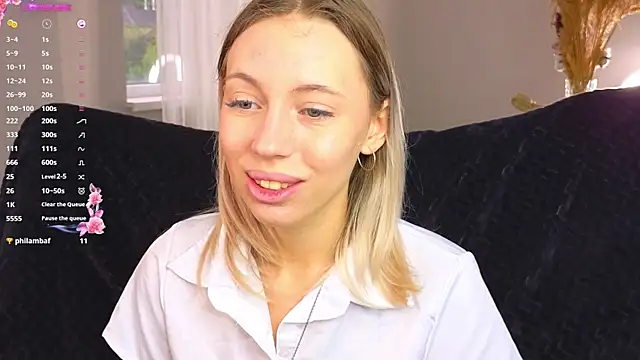 NyxaThorn online show from 10.05.25