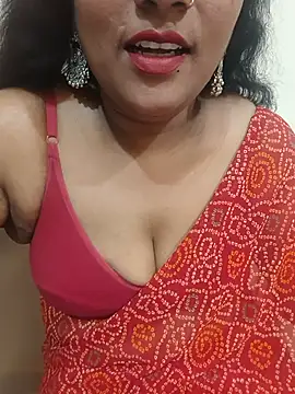 Snapshot of Aunty_Boy_143 chatting on 07.28.26 Aunty Boy 143 online show from 07.28.26