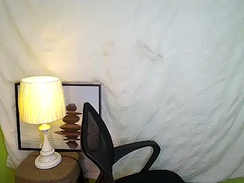 Snapshot of SultryCyraFoxmore chatting on 02.25.26 SultryCyraFoxmore online show from 02.25.26