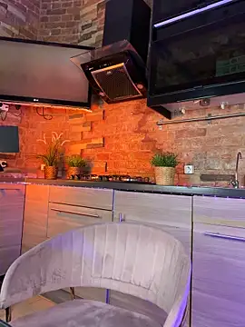 Snapshot of MilliMouse chatting on 02.20.26 MilliMouse online show from 02.20.26