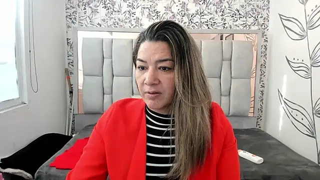 Snapshot of Chanel__Rose__ chatting on 09.17.25 Chanel Rose online show from 09.17.25