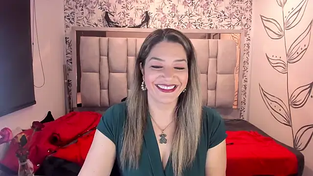 Snapshot of Chanel__Rose__ chatting on 09.21.25 Chanel Rose online show from 09.21.25
