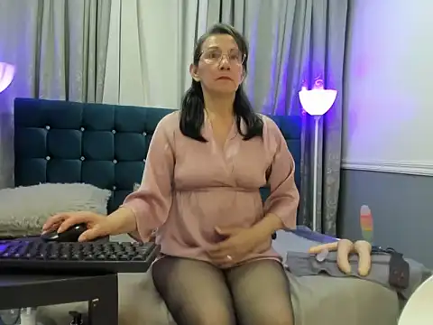 Snapshot of Oriana_Jhonson chatting on 05.27.26 Oriana Jhonson online show from 05.27.26