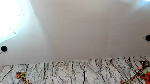 EXOTIC EBONY  online show from 10.20.25