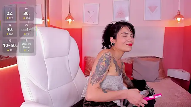 Snapshot of Esmeralda_CO chatting on 11.19.25 Esmeralda CO online show from 11.19.25