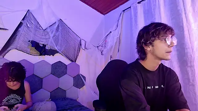 Snapshot of 2006_tgn chatting on 11.07.25 2006 tgn online show from 11.07.25