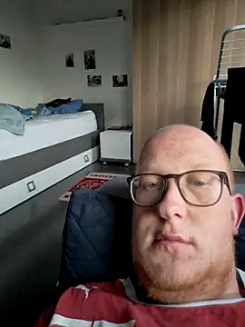 geilerd122 online show from 10.30.25