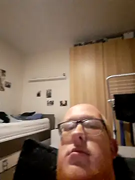 geilerd122 online show from 10.31.25