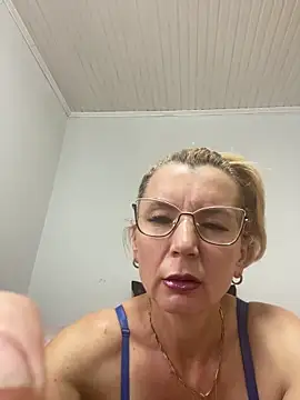 Snapshot of natasha251 chatting on 10.28.25 natasha251 online show from 10.28.25