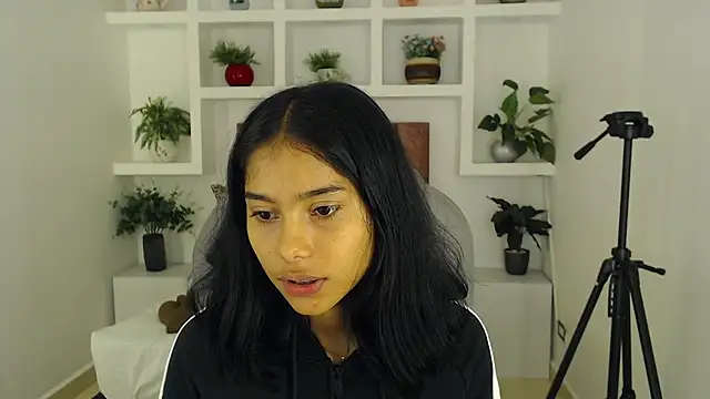 Milaa Star  online show from 02.07.26