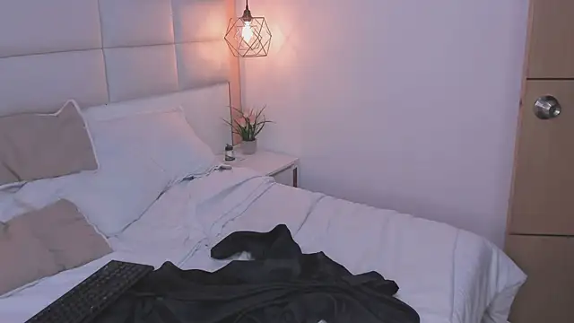 Salome Smitth 1 online show from 08.06.26