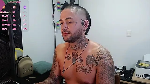 nicolastorres99 online show from 12.21.25