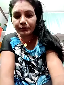 Snapshot of ZIVAA chatting on 05.02.26 ZIVAA online show from 05.02.26