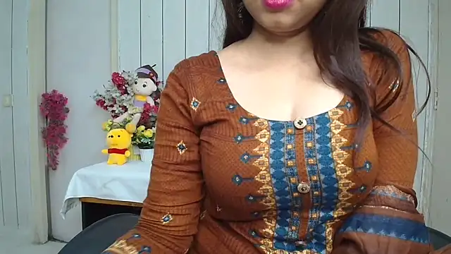 Snapshot of ruby100 chatting on 02.21.26 ruby100 online show from 02.21.26