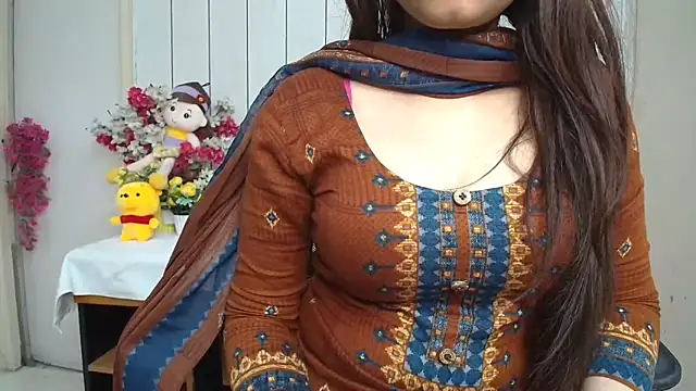 Snapshot of ruby100 chatting on 02.26.26 ruby100 online show from 02.26.26