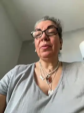 dieseldame1313 online show from 01.18.25